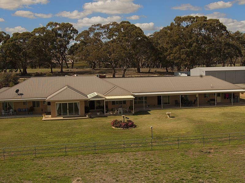 32 Hubbe Road Stanley Flat, Clare SA 5453