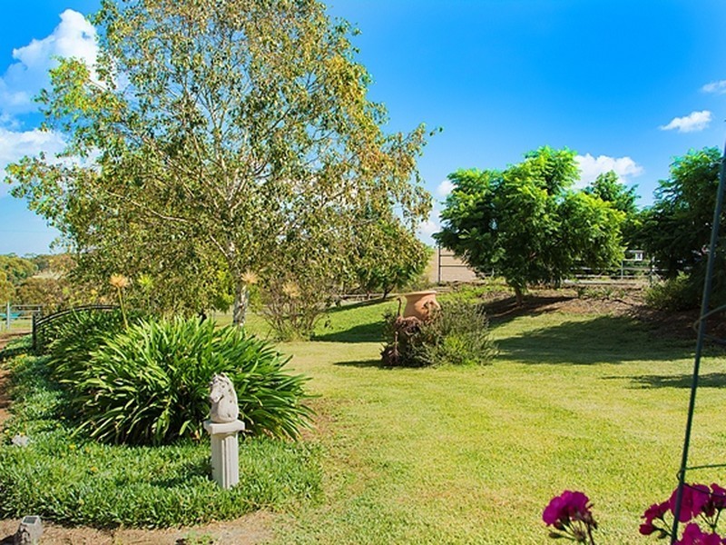 32 Hubbe Road Stanley Flat, Clare SA 5453
