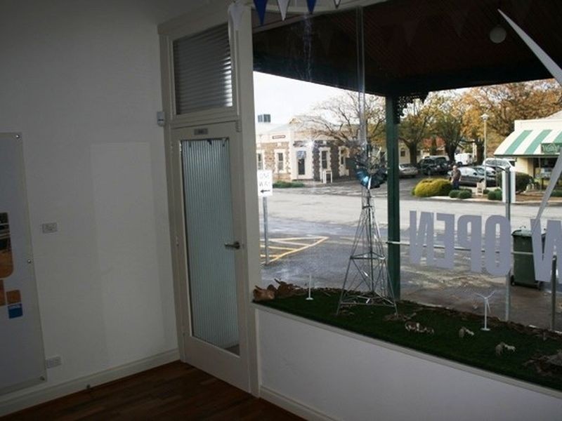 7-9 Commercial Street, Burra SA 5417