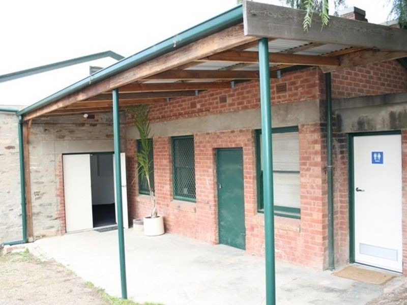 7-9 Commercial Street, Burra SA 5417