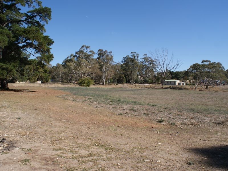 120 121 20 St Georges Tce, Armagh SA 5453