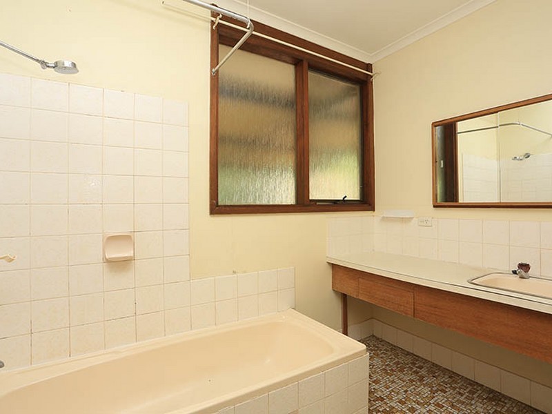 33 West Terrace, Clare SA 5453