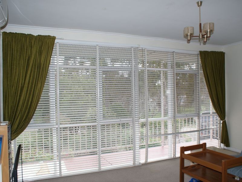 14 Powell Street, Clare SA 5453