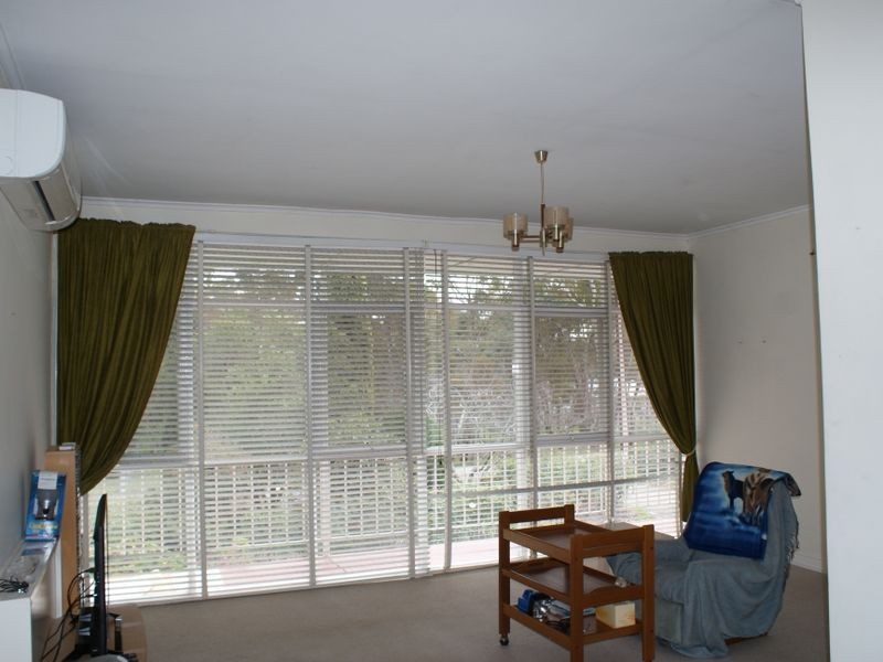 14 Powell Street, Clare SA 5453