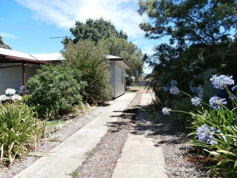 11 Murray Terrace, Riverton SA 5412