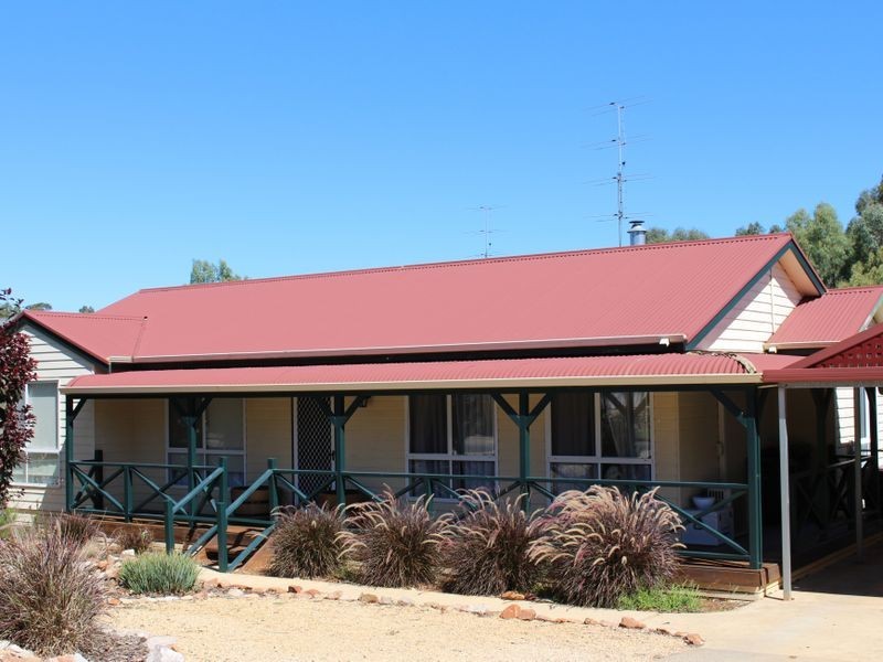 4 Kelly Street, Clare SA 5453