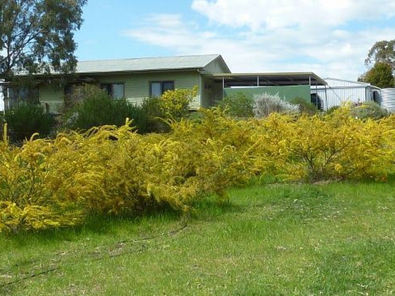 150 Basham Road, Clare SA 5453