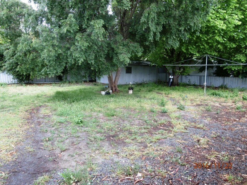 18 Strickland Street, Clare SA 5453