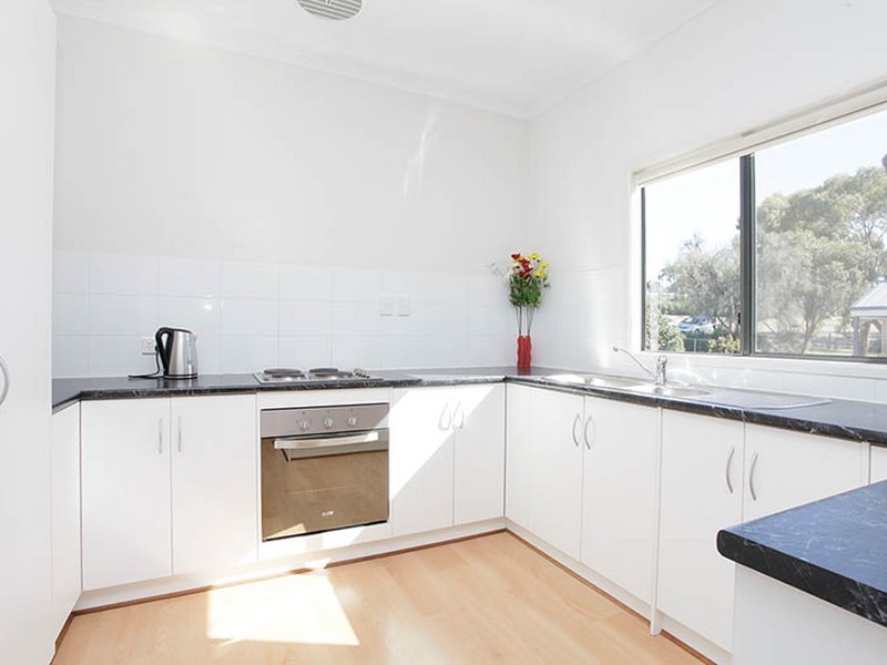 15 Sheoak Road, Watervale SA 5452