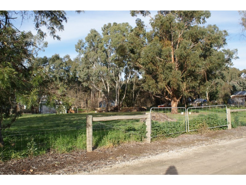 3 Phoenix Street North, Armagh SA 5453