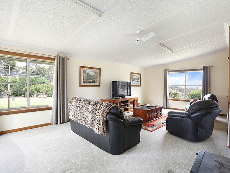 65 Muanu Road Spring Gully, Clare SA 5453