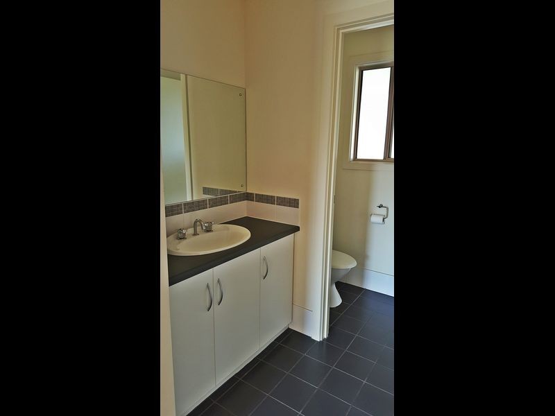 13 James Road, Clare SA 5453