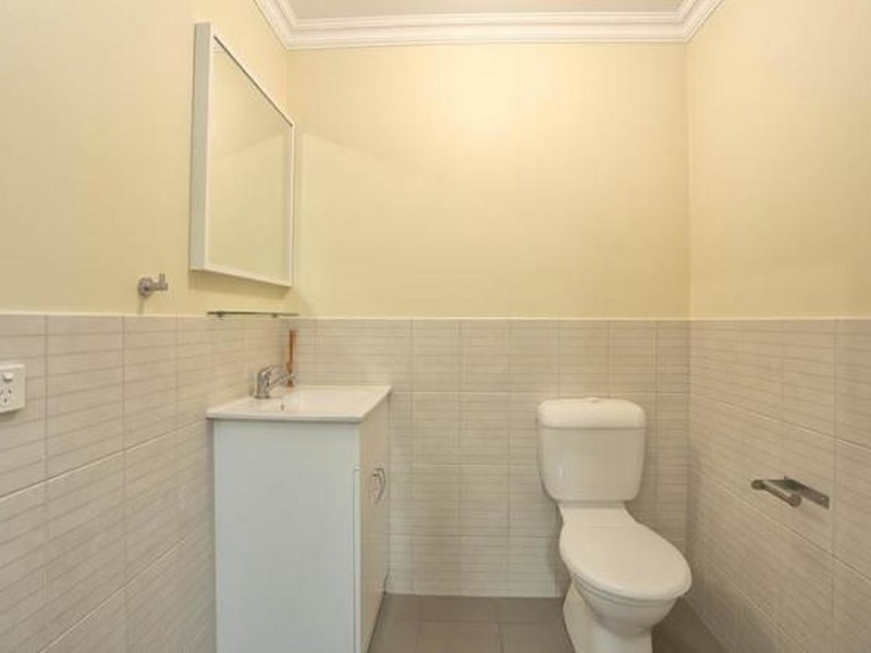 203 Main North Road, Clare SA 5453