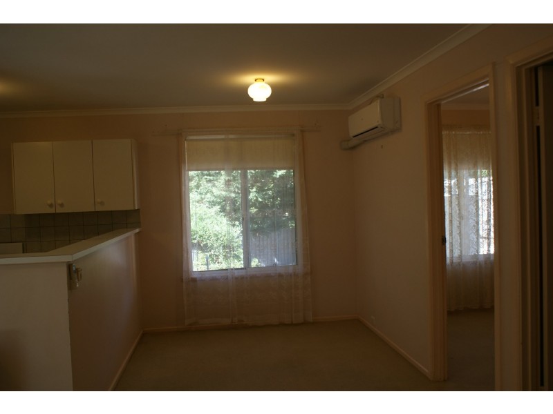 2 Tilbrook Avenue, Clare SA 5453