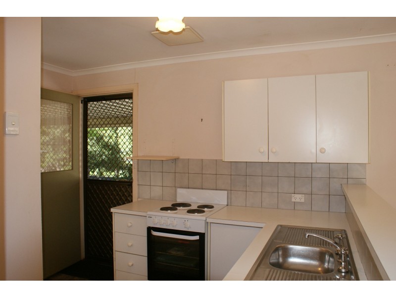 2 Tilbrook Avenue, Clare SA 5453