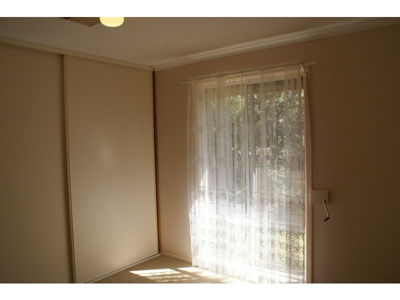 2 Tilbrook Avenue, Clare SA 5453