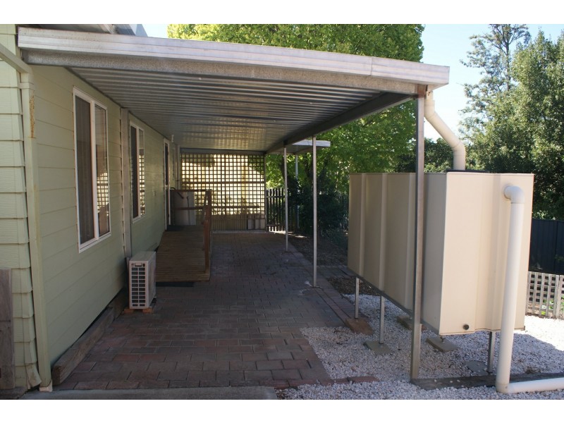 2 Tilbrook Avenue, Clare SA 5453