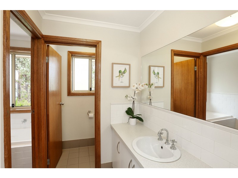 18 Main North Road, Sevenhill SA 5453