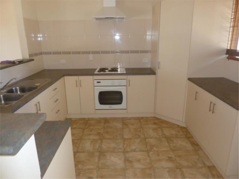 1/27 Dame Street, Clare SA 5453