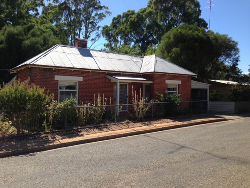 21 Jonathon Street, Clare SA 5453