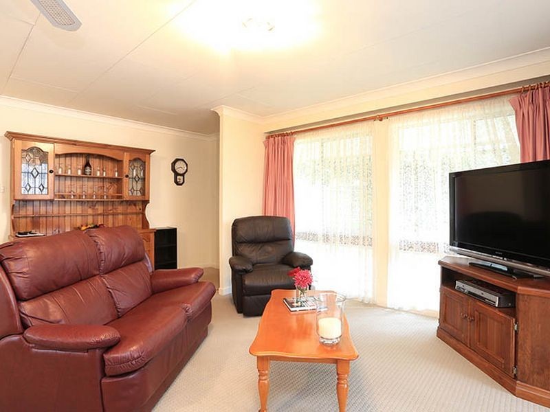 36 Union Street, Clare SA 5453