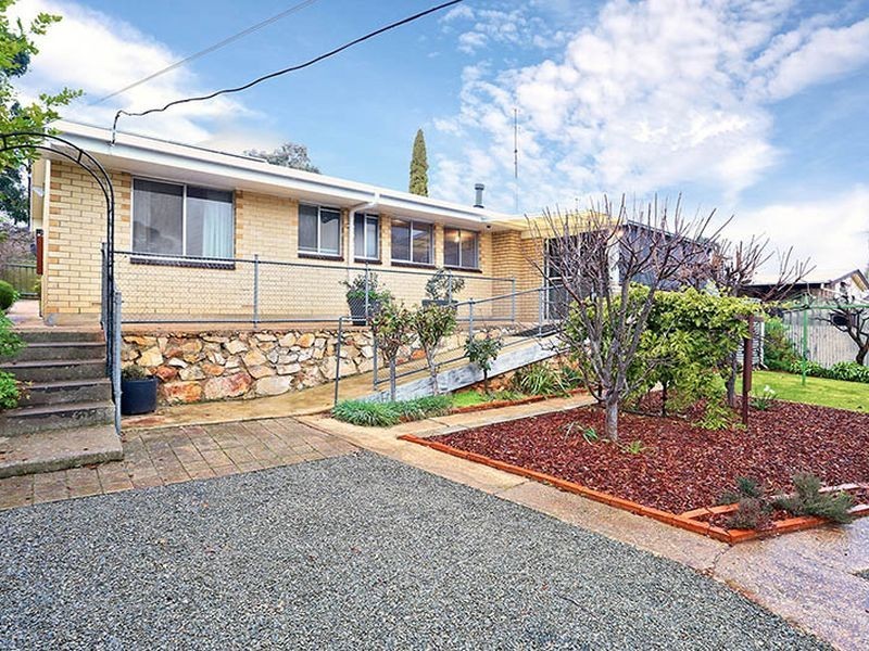 36 Union Street, Clare SA 5453