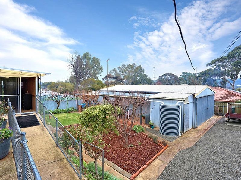 36 Union Street, Clare SA 5453