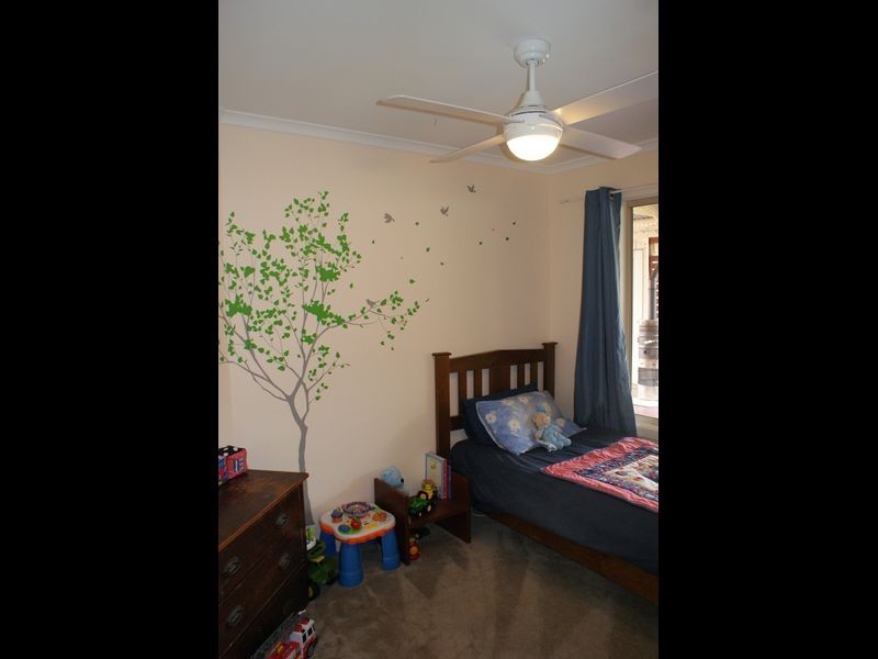 2d Opie Street, Clare SA 5453