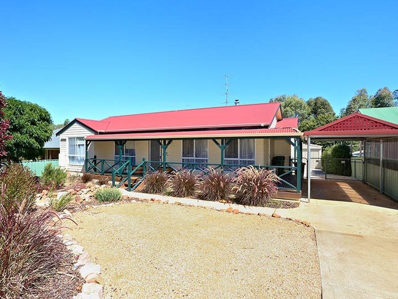 4 Kelly Street, Clare SA 5453