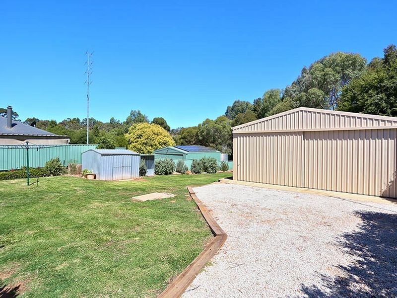 4 Kelly Street, Clare SA 5453