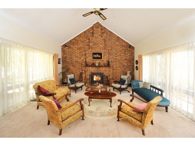 359 Raynbird Road, Narangba QLD 4504