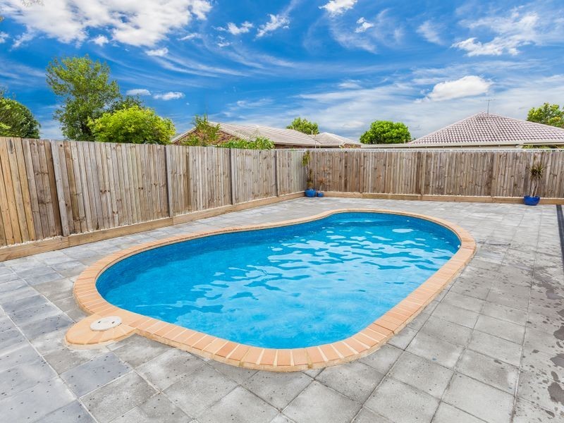 33 Parish Road, Caboolture QLD 4510