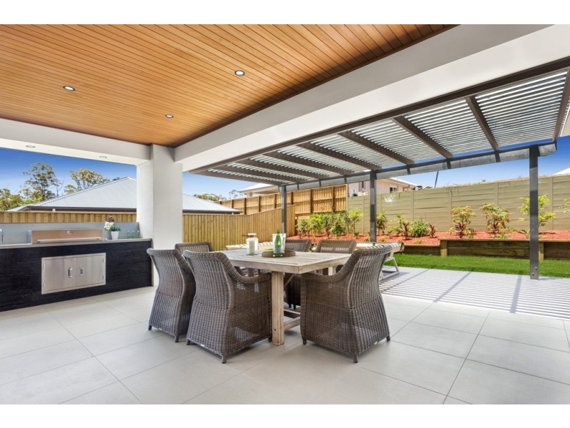 11 Premier Place, Narangba QLD 4504