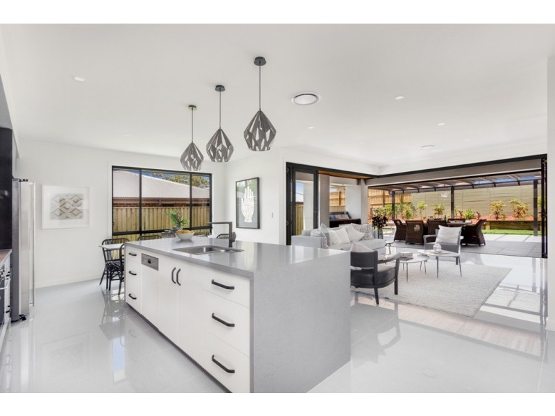 11 Premier Place, Narangba QLD 4504
