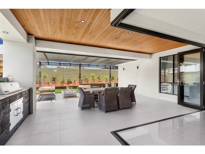 11 Premier Place, Narangba QLD 4504