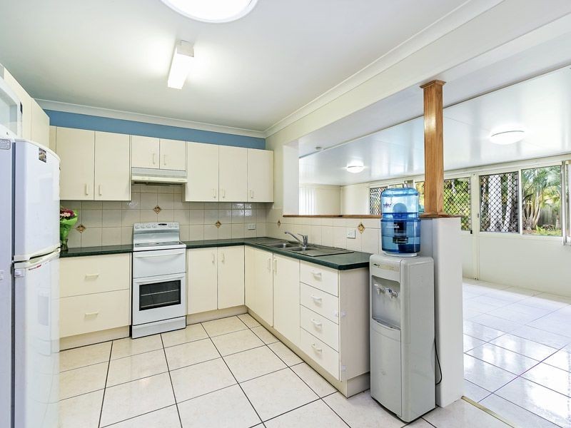12 Pardalote Place, Bellmere QLD 4510