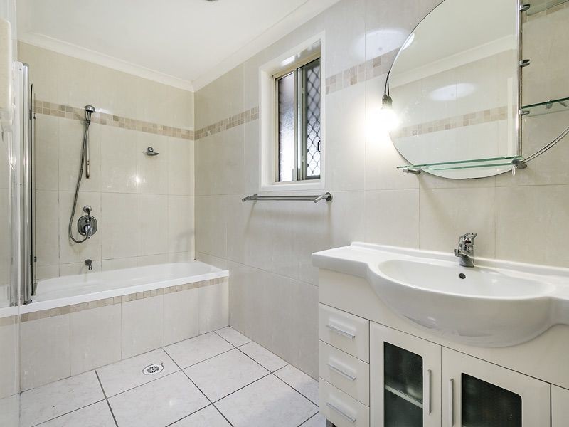 12 Pardalote Place, Bellmere QLD 4510