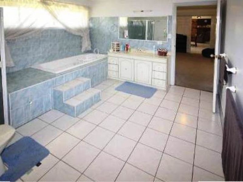 567 Old Gympie Road, Narangba QLD 4504