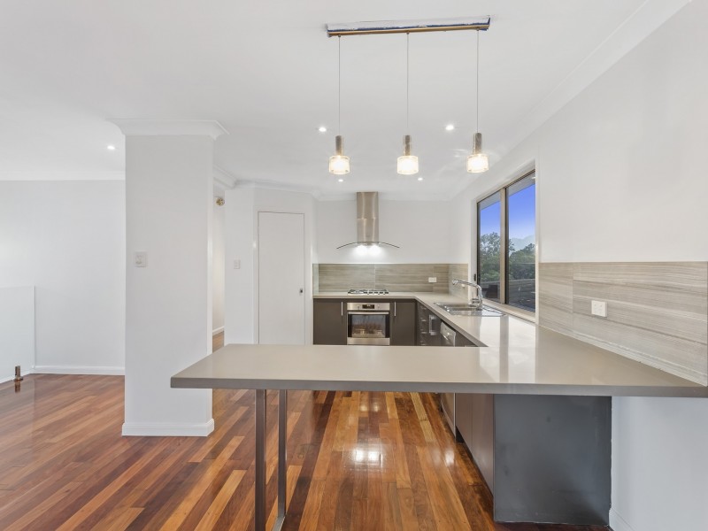 5 Tabulam Drive, Ferny Hills QLD 4055