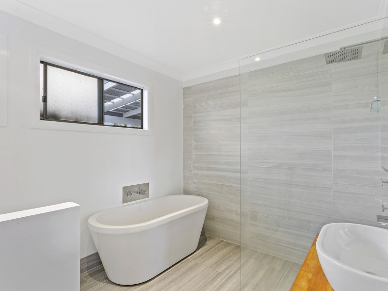 5 Tabulam Drive, Ferny Hills QLD 4055