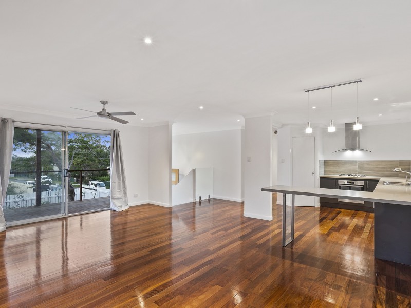 5 Tabulam Drive, Ferny Hills QLD 4055