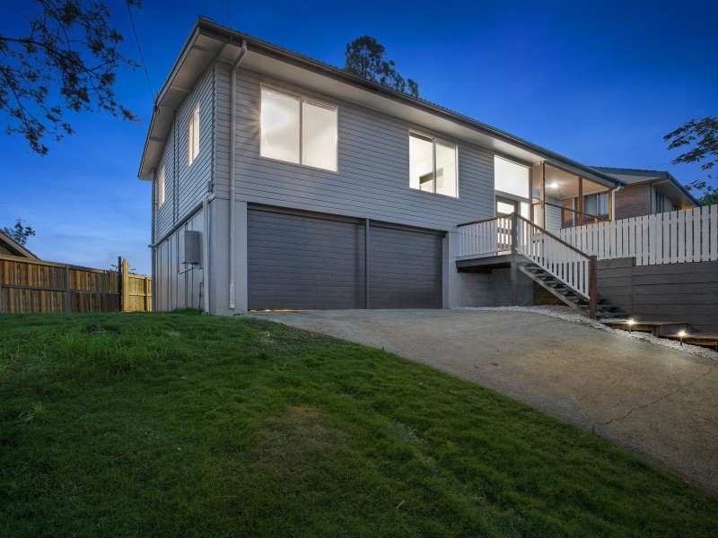 5 Tabulam Drive, Ferny Hills QLD 4055