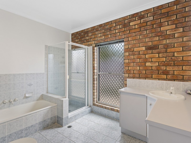 13 Jambola Court, Narangba QLD 4504