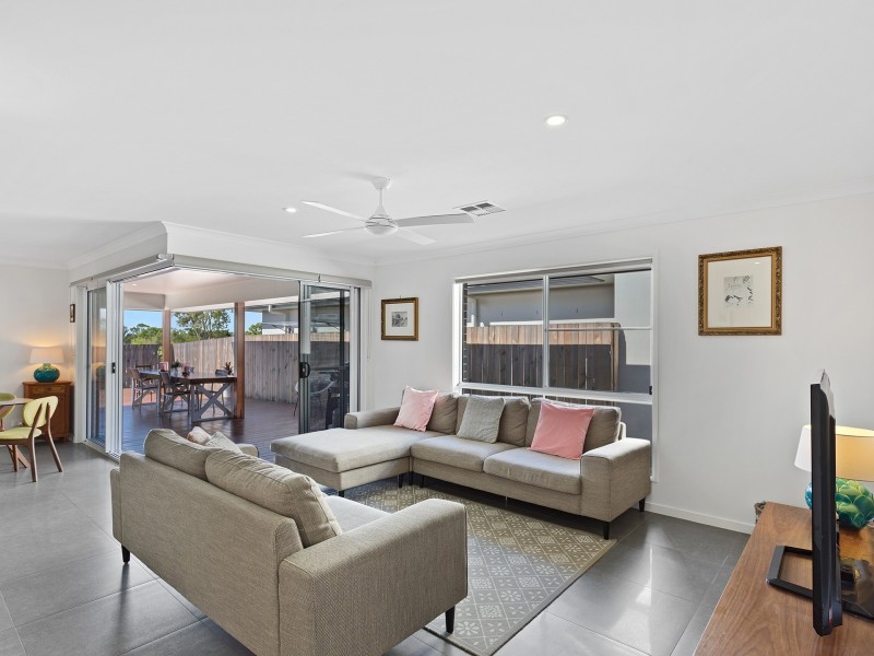 15 Eco Crescent, Narangba QLD 4504