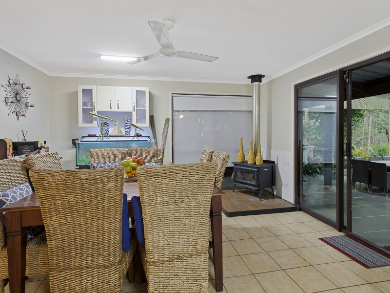 9 Branch Creek Road, Clear Mountain QLD 4500