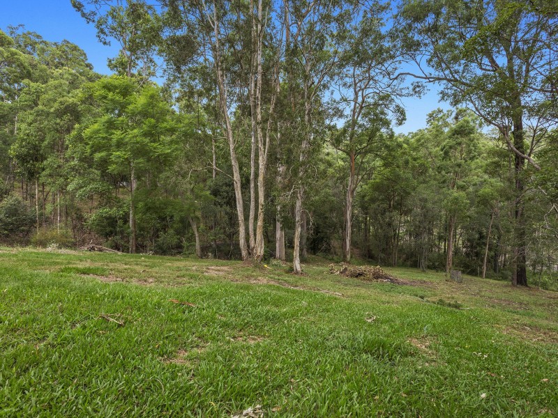 9 Branch Creek Road, Clear Mountain QLD 4500