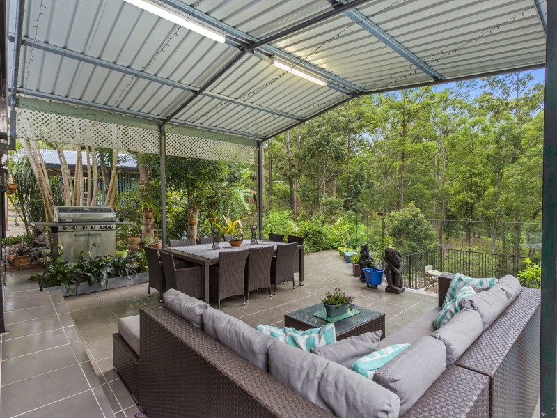 9 Branch Creek Road, Clear Mountain QLD 4500