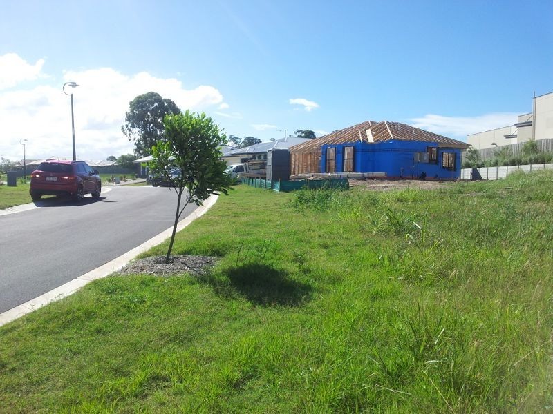 Rothwell QLD 4022