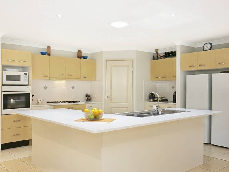 16 Picton Crescent, Narangba QLD 4504