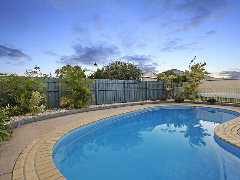 16 Picton Crescent, Narangba QLD 4504